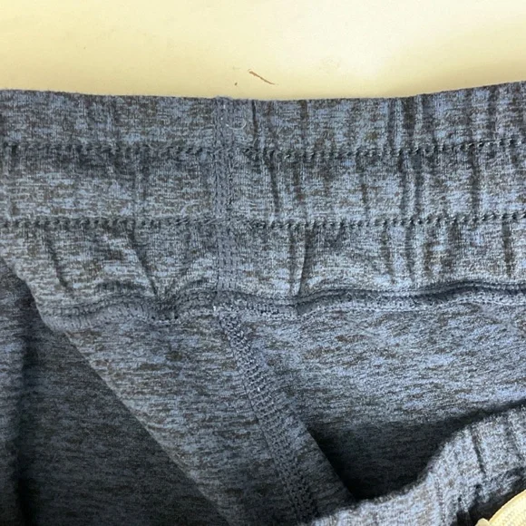 Vuori Performance Jogger - Picture 5 of 6